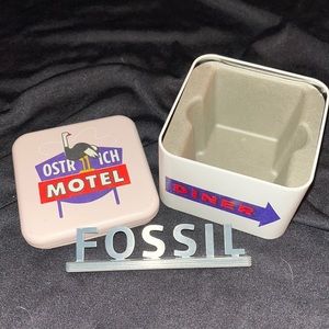 Ostrich Motel Fossil Watch Tin